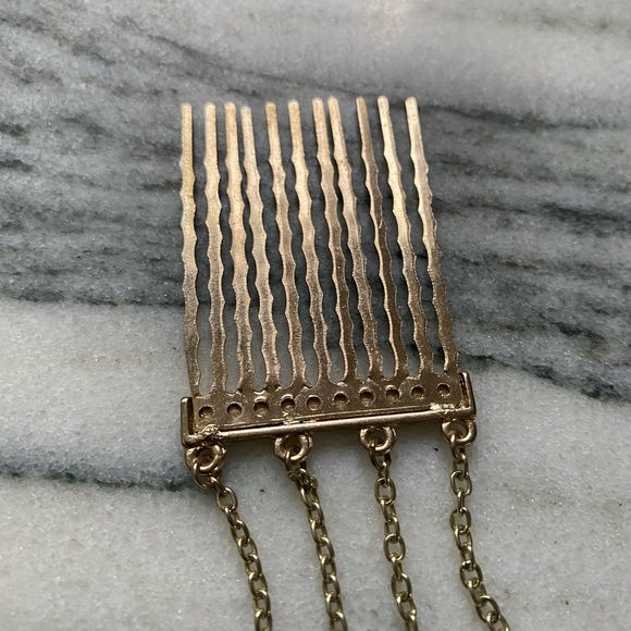 NWOT gold (color) spiked ear cuff hook 4 strands chain with attached hair comb - Picture 7 of 7